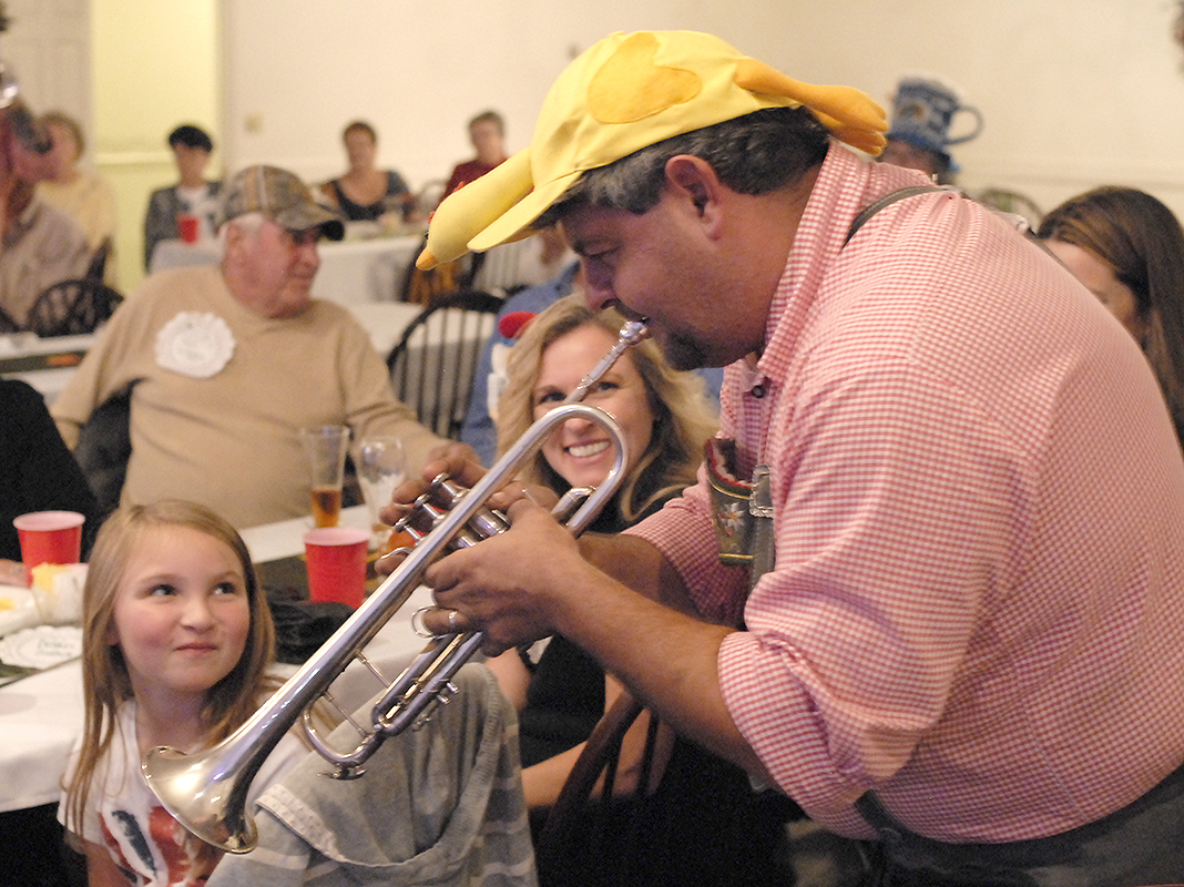 The Sauerkraut Band at Anna's Restaurant 10-18-13